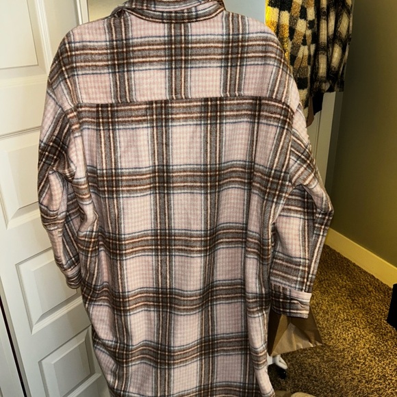 Veveret Plaid long trench flannel - Beige and Brown - Picture 6 of 7